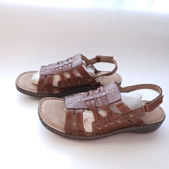 New Naturalizer Tan Corina Leather Sandals - Picture 6 of 13